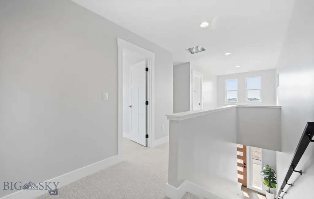 303 S Crispin Street Manhattan MT 59741
