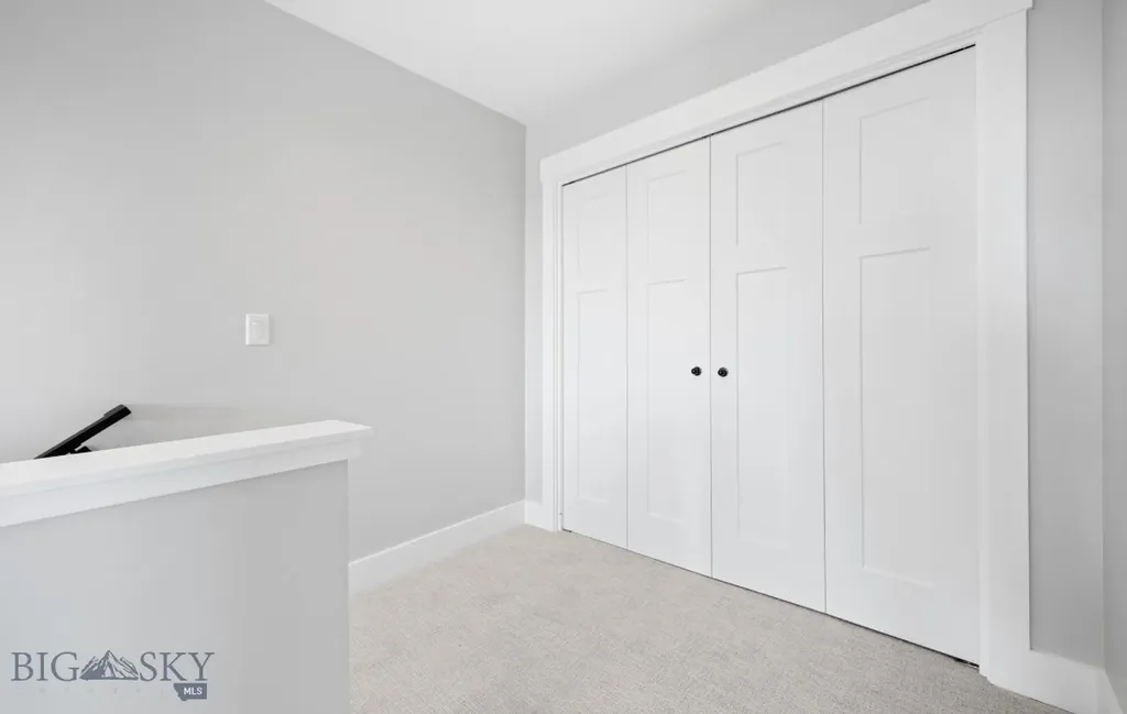 303 S Crispin Street Manhattan MT 59741