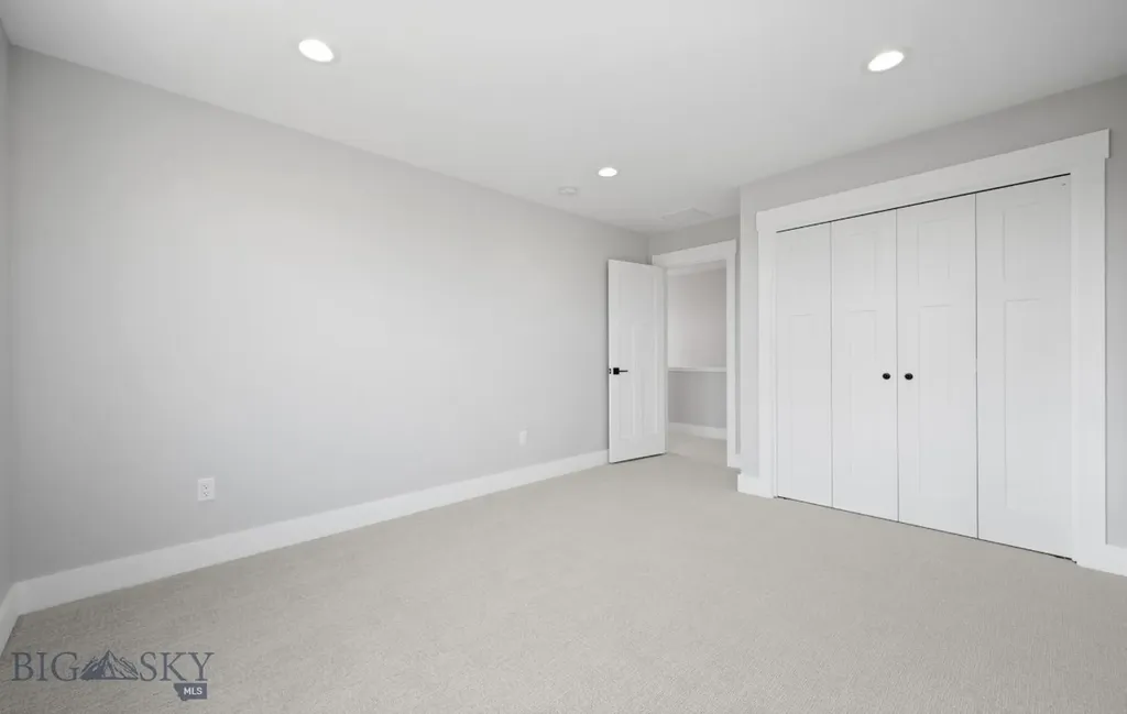 303 S Crispin Street Manhattan MT 59741