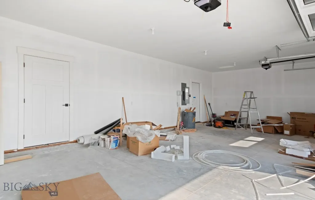 303 S Crispin Street Manhattan MT 59741