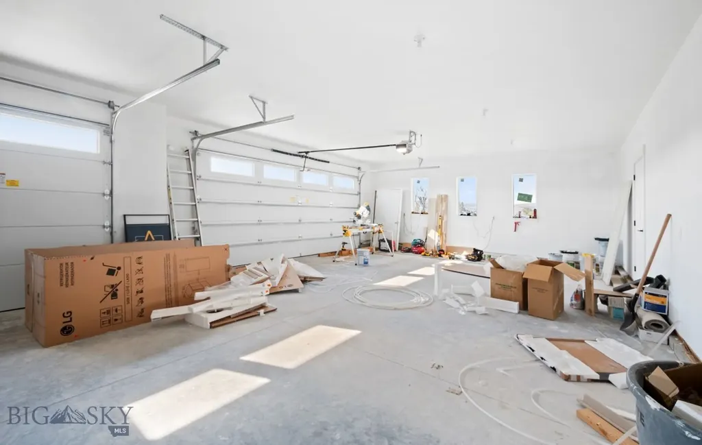 303 S Crispin Street Manhattan MT 59741