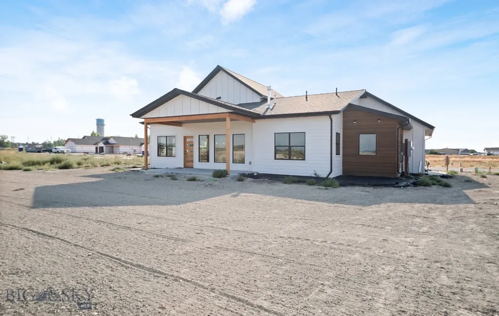 303 S Crispin Street Manhattan MT 59741