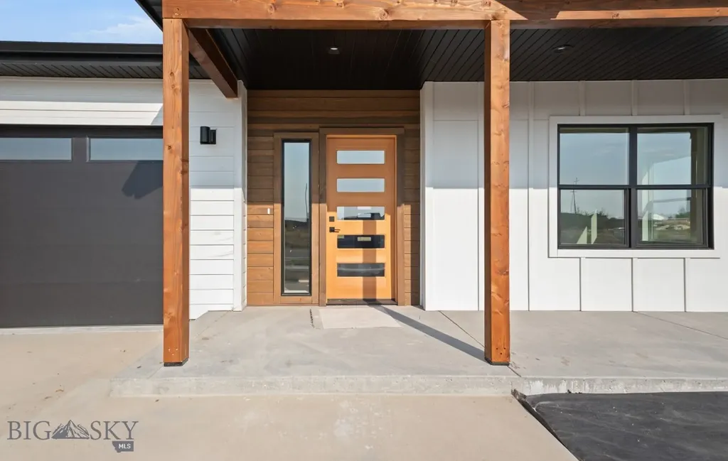 303 S Crispin Street Manhattan MT 59741