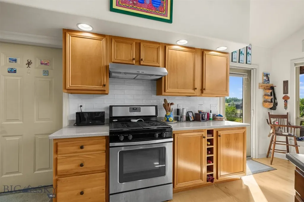 330 Evening Star Lane Bozeman MT 59715