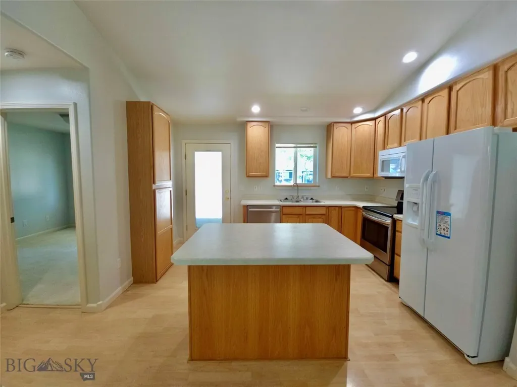 3121 New Hope Drive Billings MT 59102