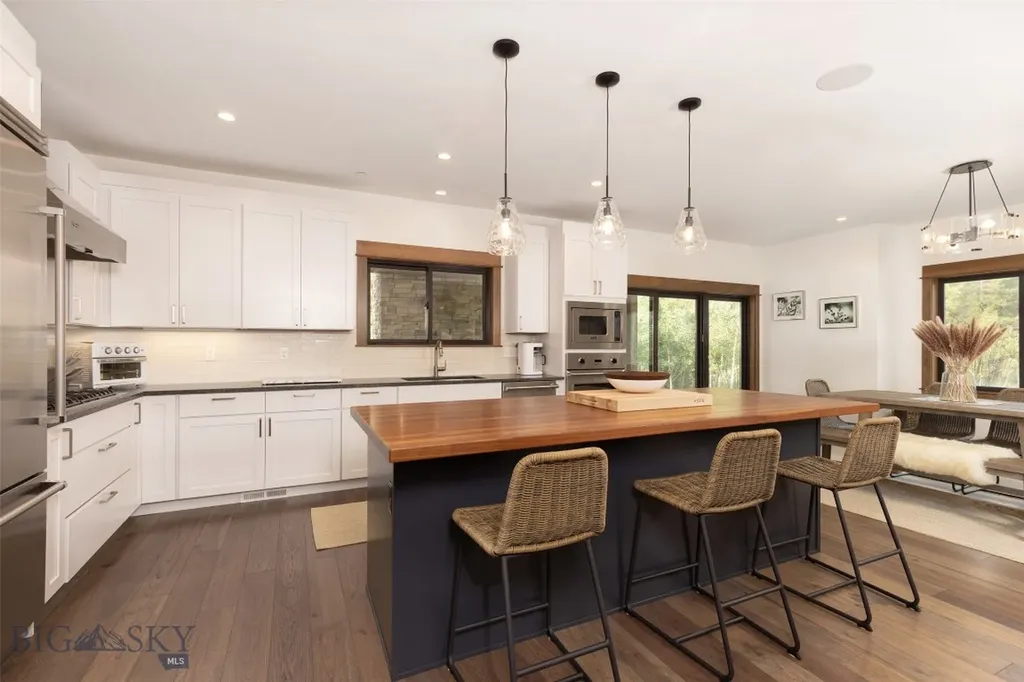 17 Nordic Lane Big Sky MT 59716