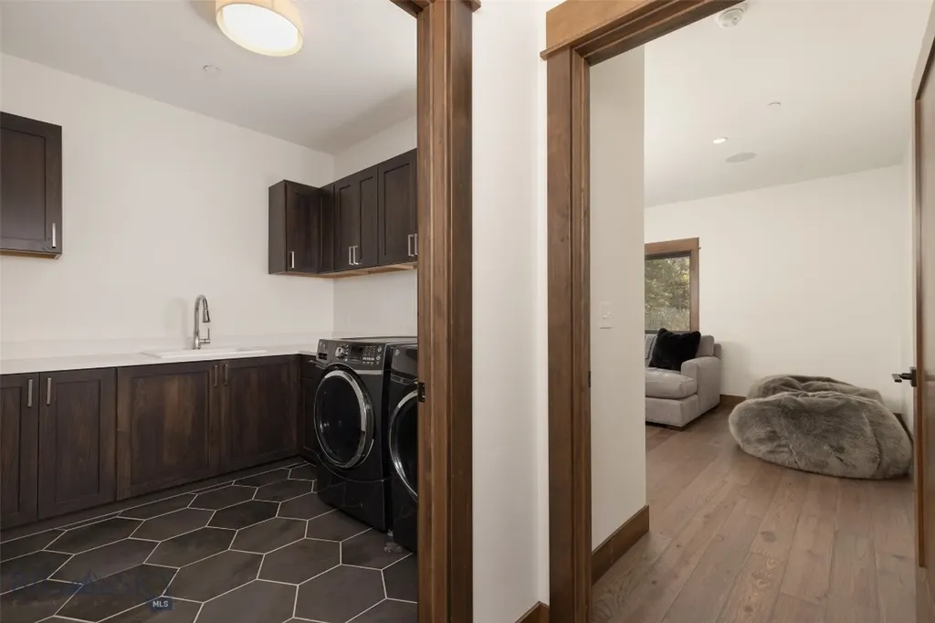17 Nordic Lane Big Sky MT 59716