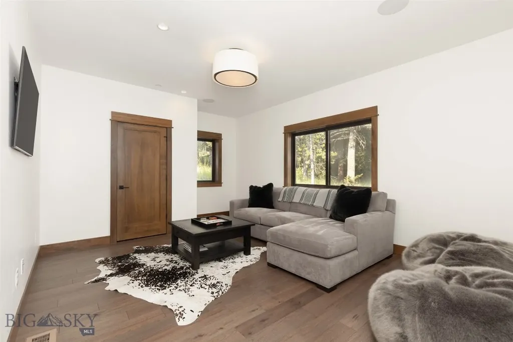 17 Nordic Lane Big Sky MT 59716
