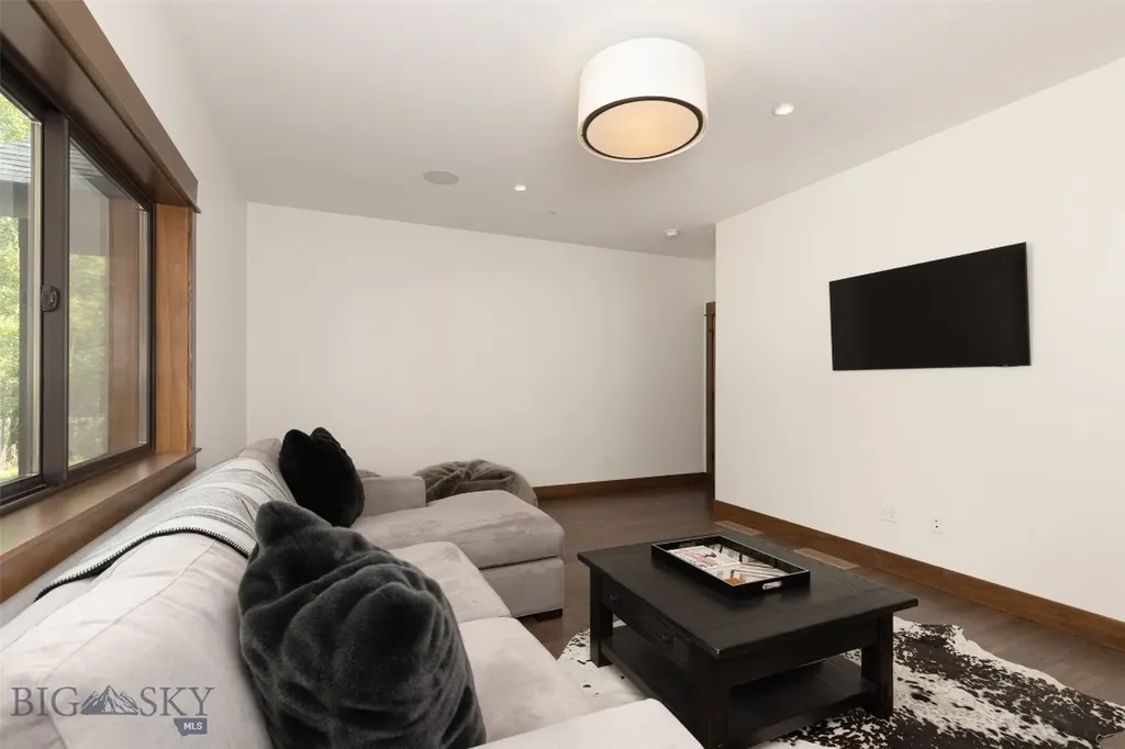 17 Nordic Lane Big Sky MT 59716