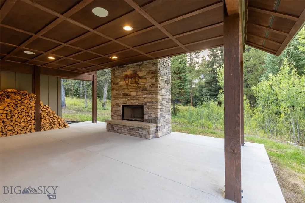 17 Nordic Lane Big Sky MT 59716