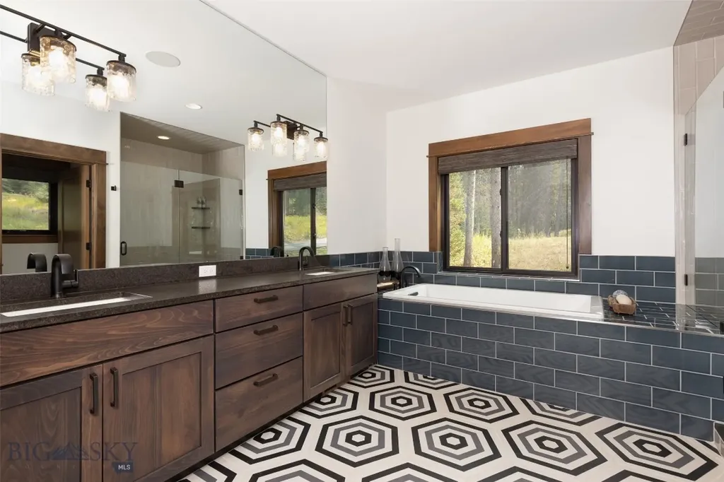 17 Nordic Lane Big Sky MT 59716
