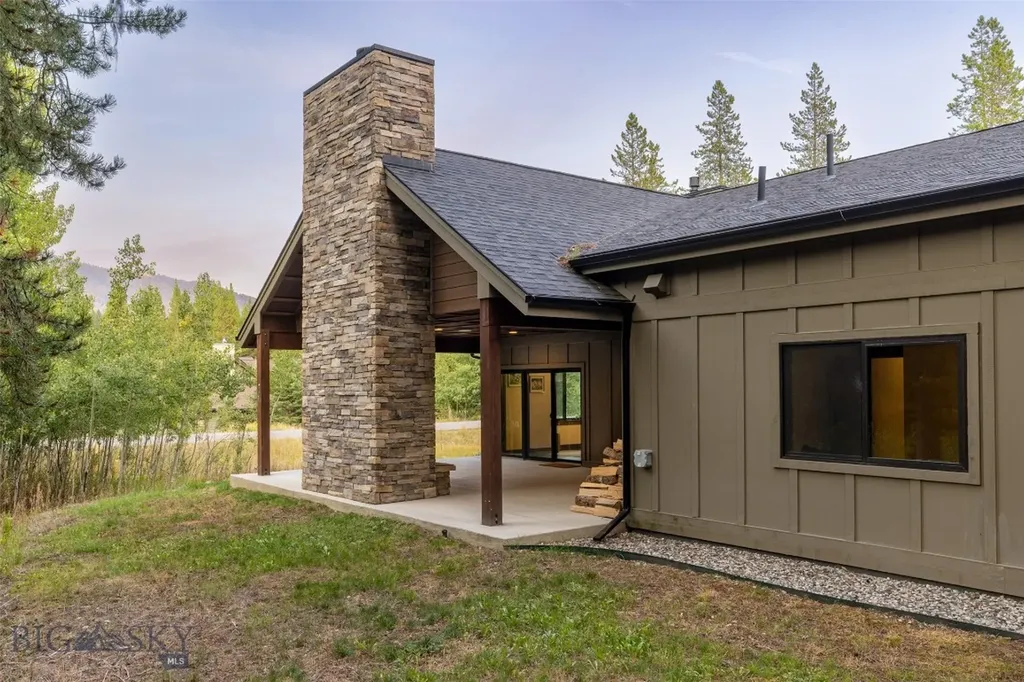 17 Nordic Lane Big Sky MT 59716