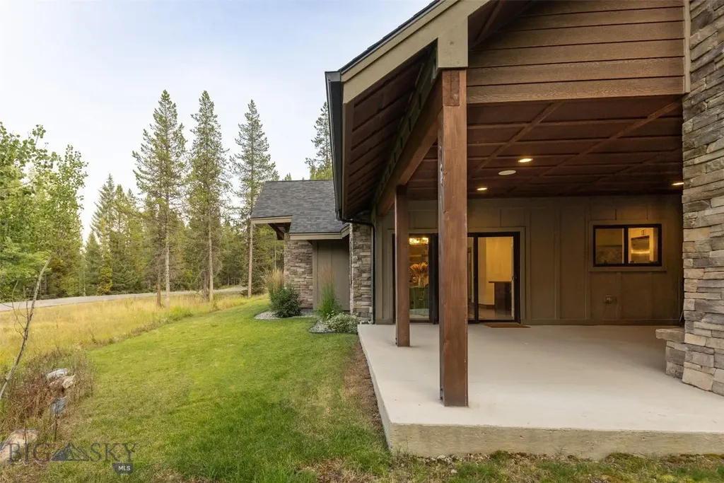 17 Nordic Lane Big Sky MT 59716