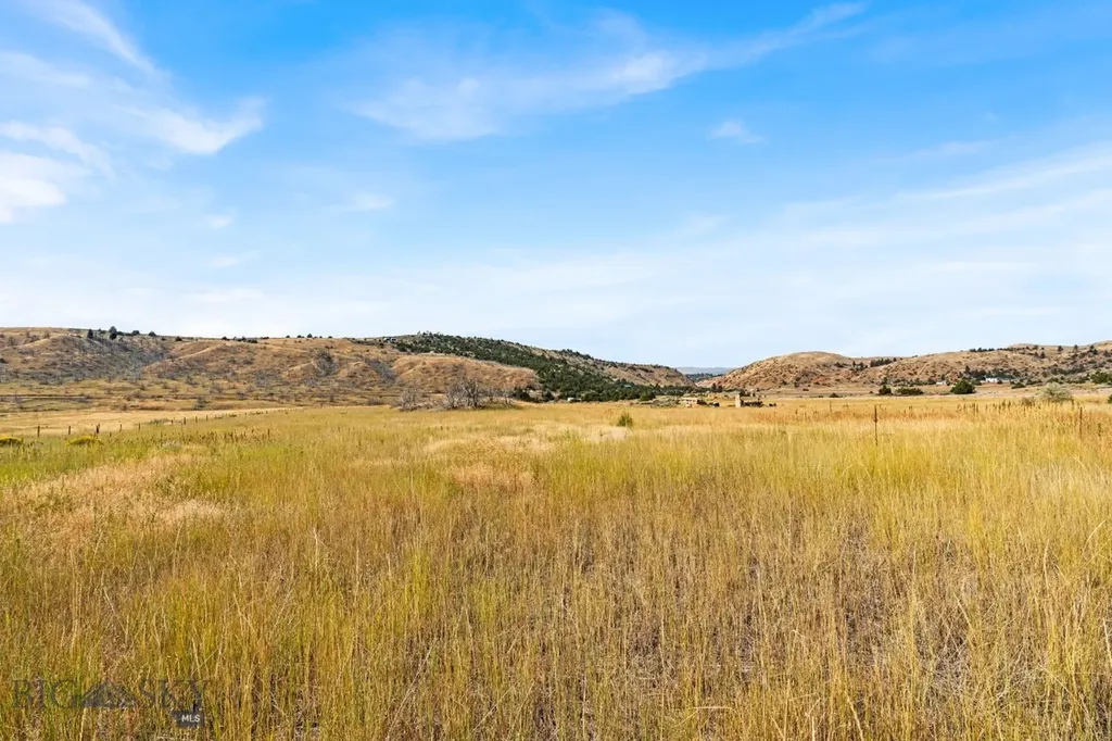 Tbd Horseshoe Hills Hollow Three Forks MT 59752