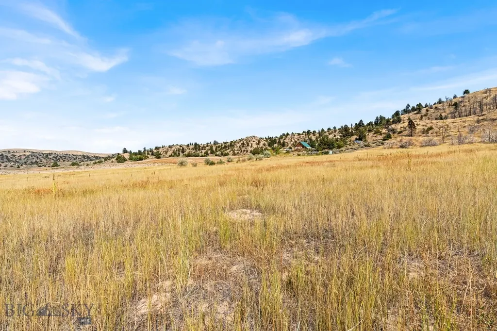 Tbd Horseshoe Hills Hollow Three Forks MT 59752