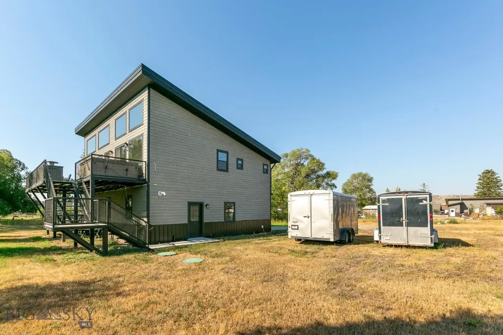 407 Short Street Clyde Park MT 59018