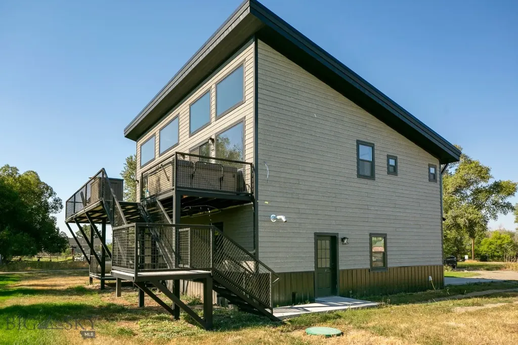 407 Short Street Clyde Park MT 59018