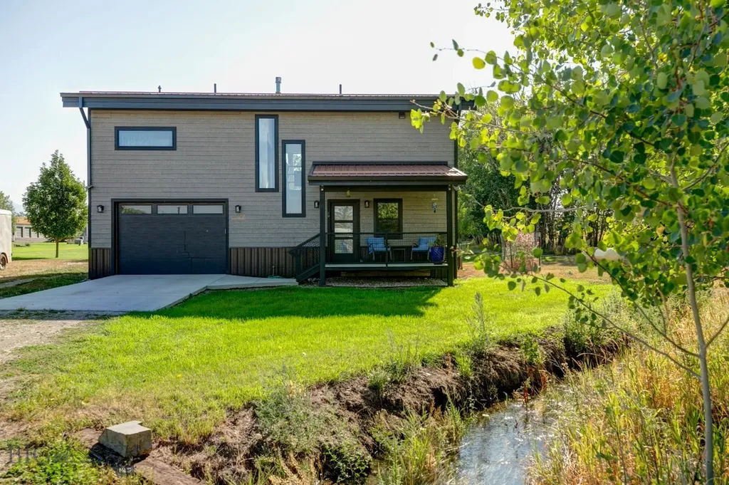 407 Short Street Clyde Park MT 59018