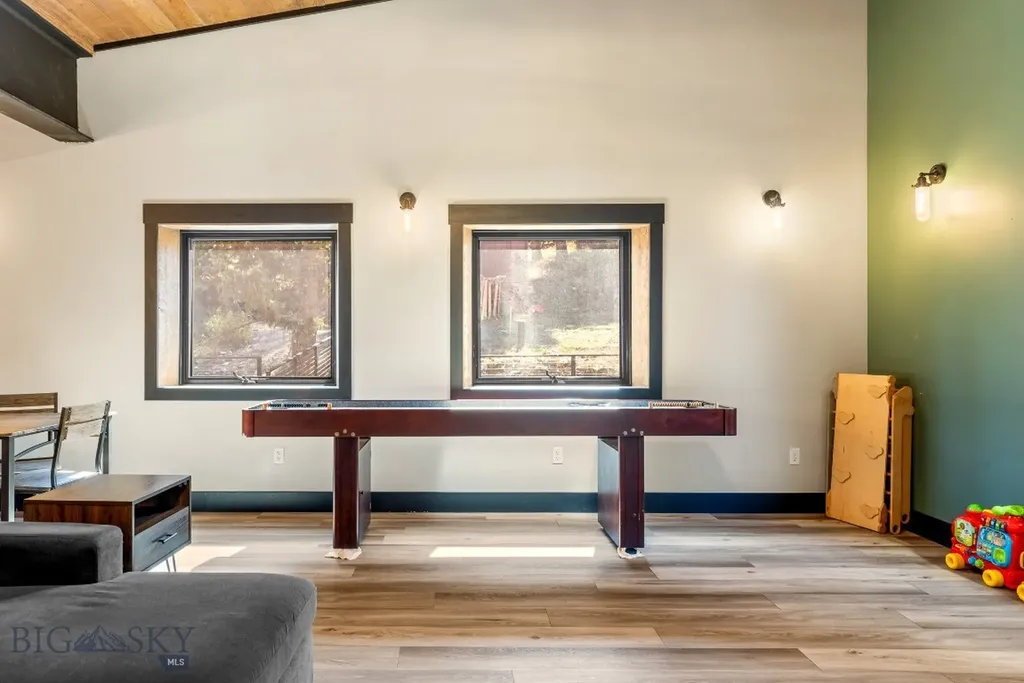 454 Grouse Ridge Drive Gallatin Gateway MT 59730