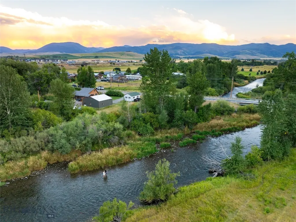 407 Mill Street Gallatin Gateway MT 59730