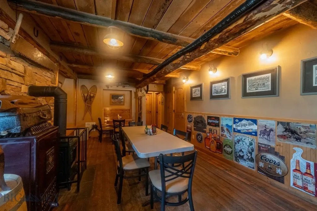 70 Murphy Lane Emigrant MT 59065