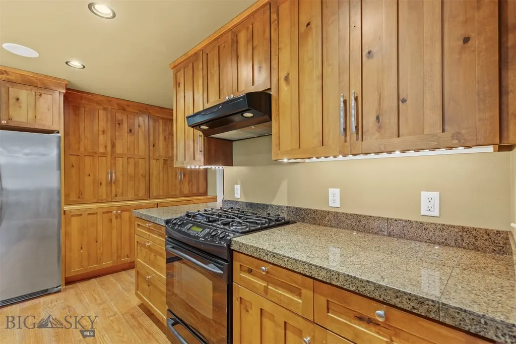284 Annie Glade Bozeman MT 59718