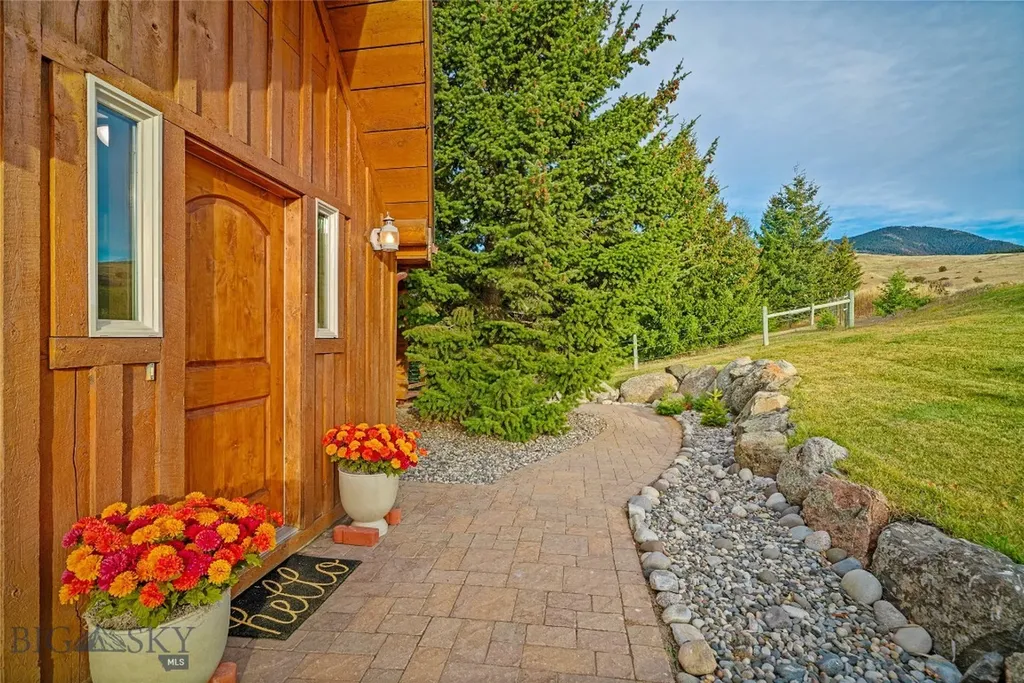 8407 Little Gully Run Bozeman MT 59715