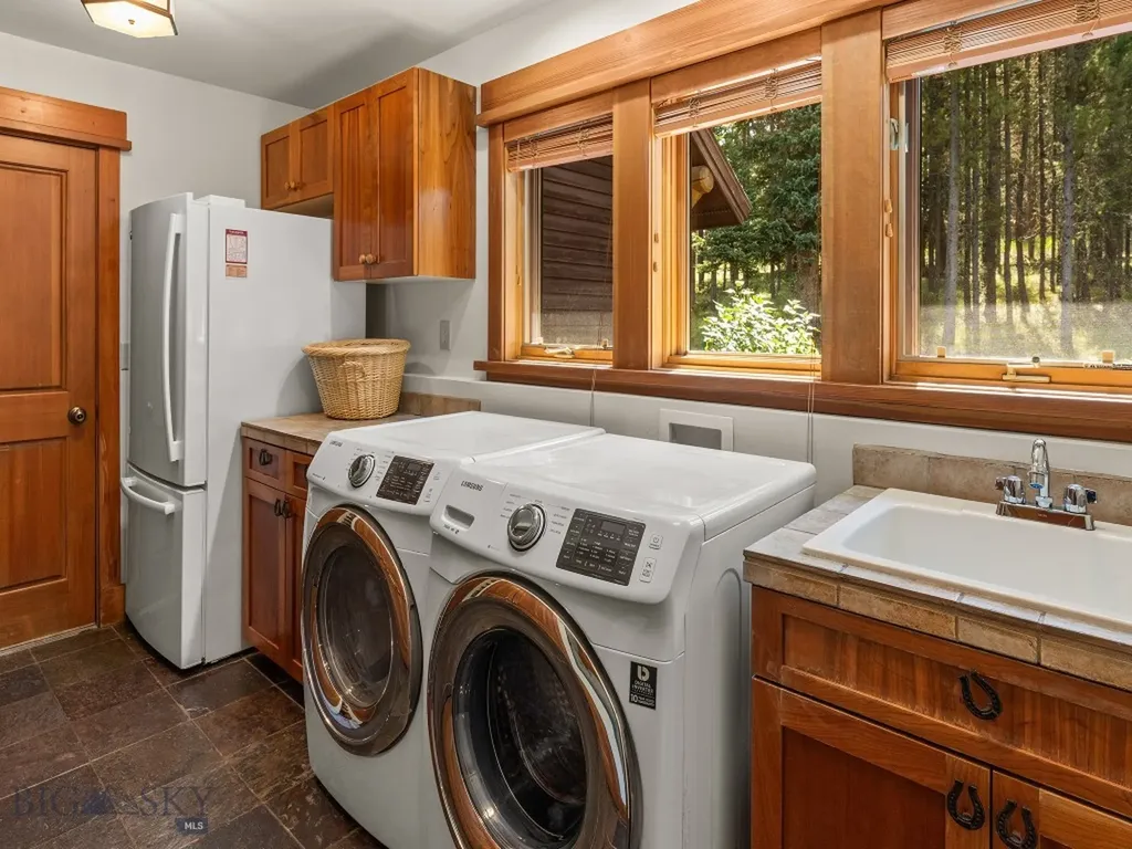 167 Nordic Lane Big Sky MT 59716