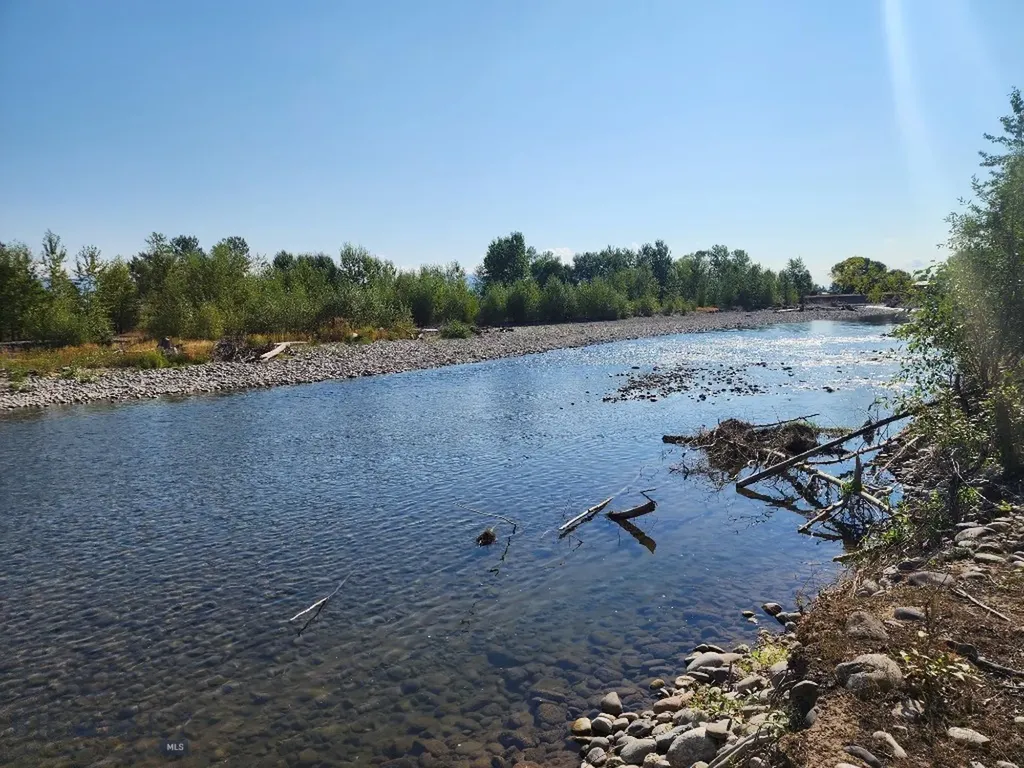 2171 Stagecoach Trail Manhattan MT 59741