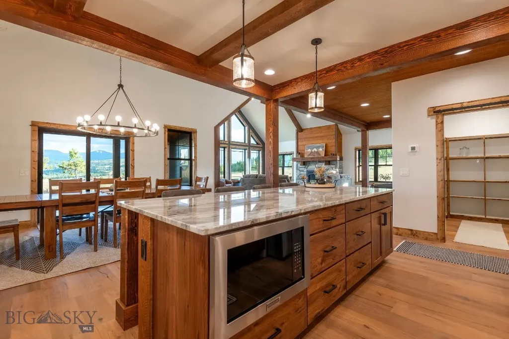 21 Mansfield Loop Clancy MT 59634