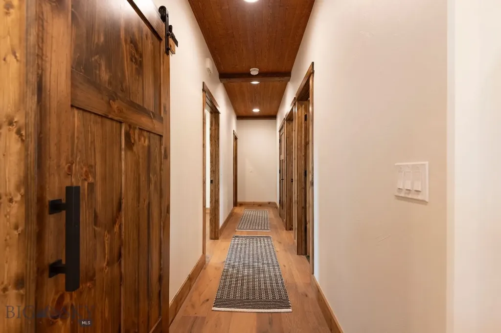 21 Mansfield Loop Clancy MT 59634