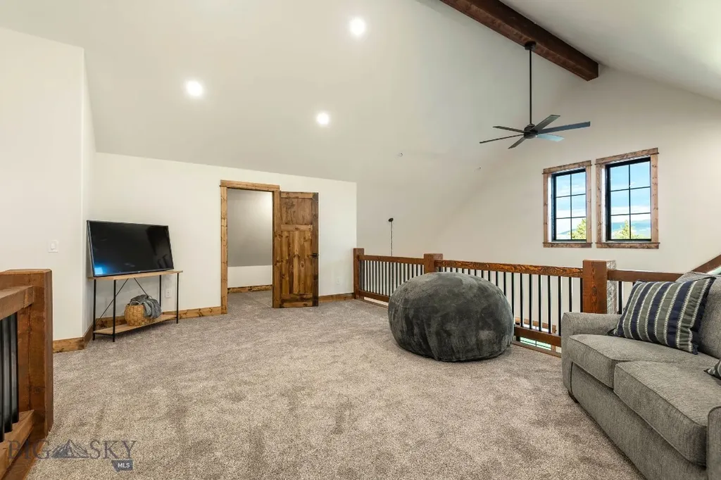 21 Mansfield Loop Clancy MT 59634