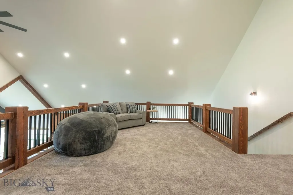 21 Mansfield Loop Clancy MT 59634