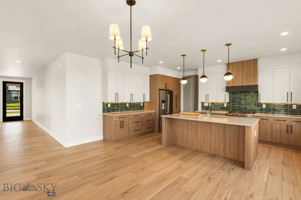 1523 Scotch Pine Lane Bozeman MT 59715