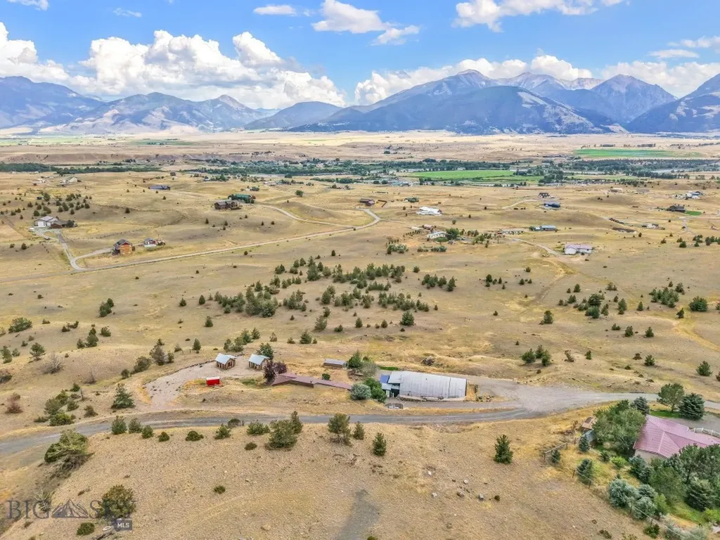 16 Evening Star Drive Emigrant MT 59027