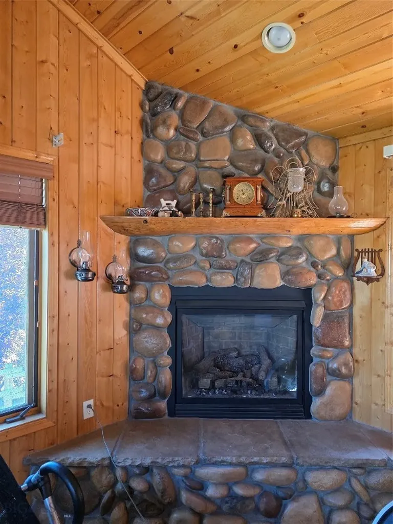 38 Sundust Lane Twin Bridges MT 59754
