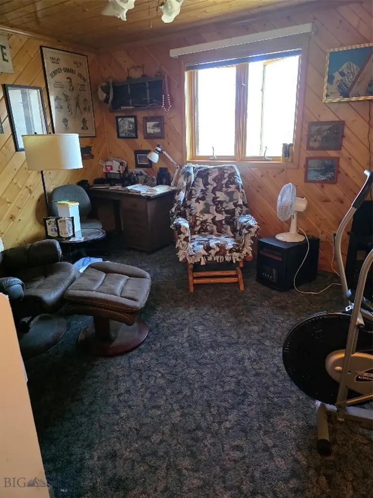 38 Sundust Lane Twin Bridges MT 59754
