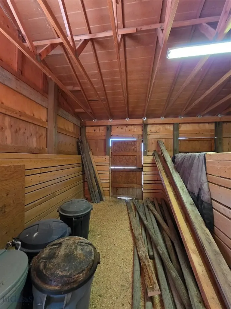 38 Sundust Lane Twin Bridges MT 59754