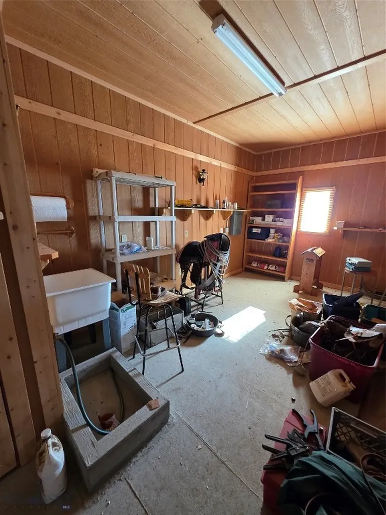 38 Sundust Lane Twin Bridges MT 59754