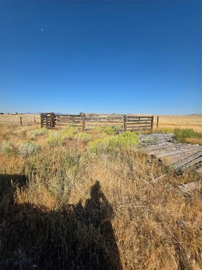 38 Sundust Lane Twin Bridges MT 59754