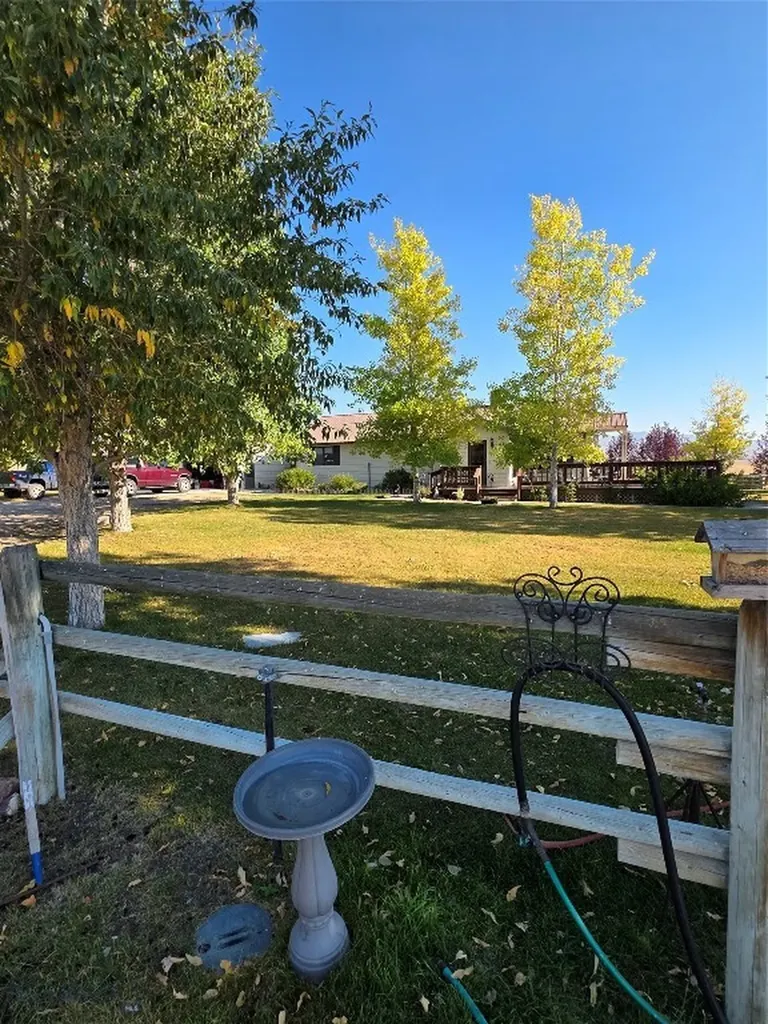 38 Sundust Lane Twin Bridges MT 59754