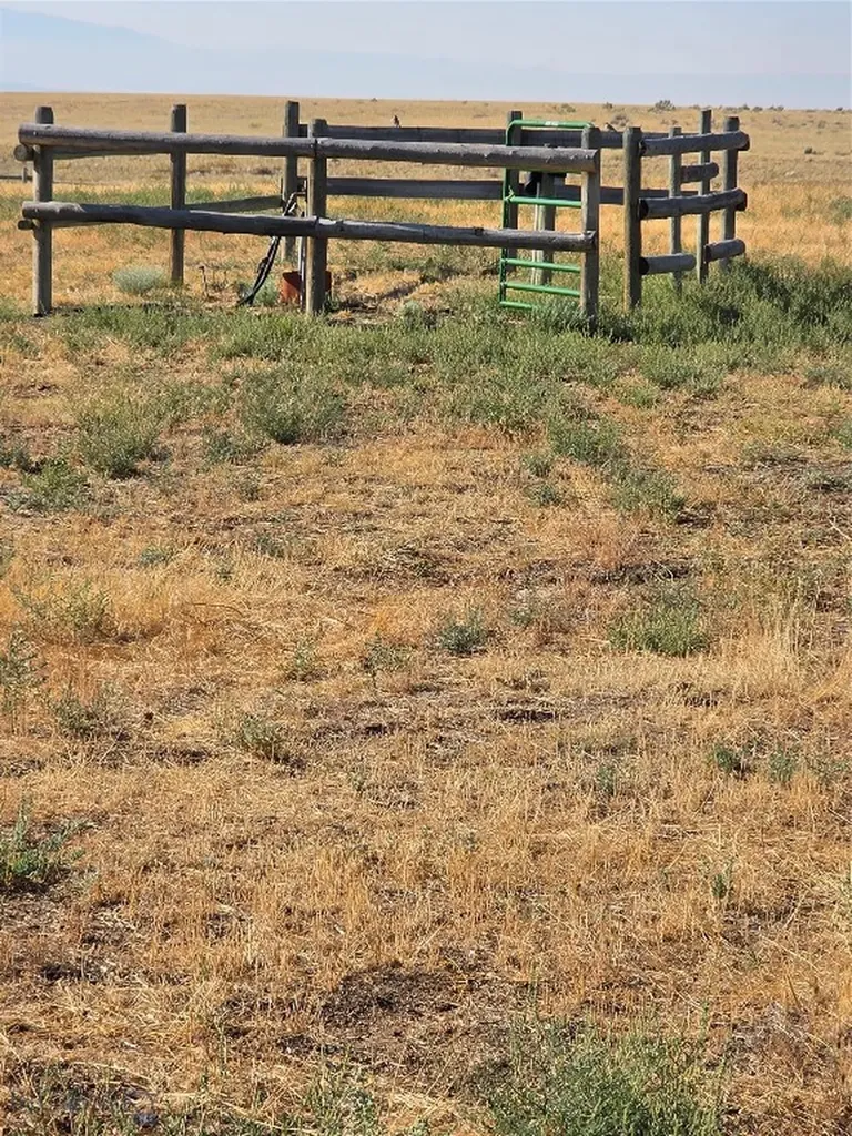 38 Sundust Lane Twin Bridges MT 59754