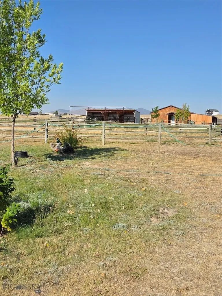 38 Sundust Lane Twin Bridges MT 59754
