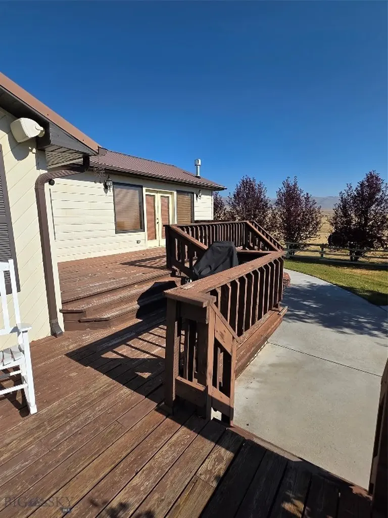 38 Sundust Lane Twin Bridges MT 59754