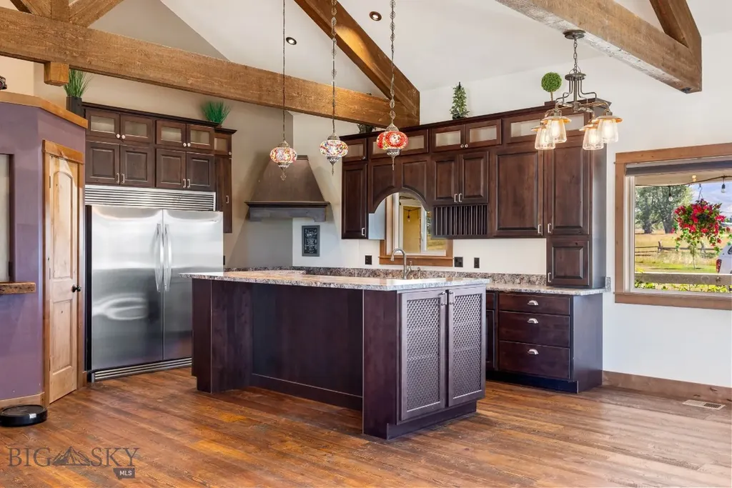 25 Duncan District Road Sheridan MT 59749