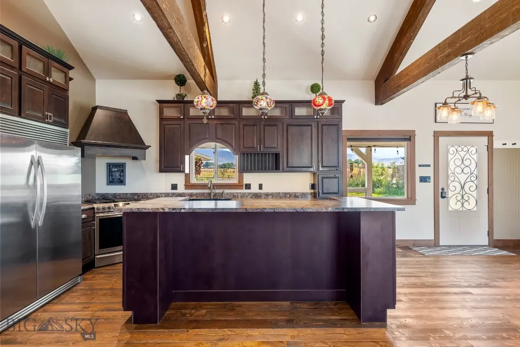 25 Duncan District Road Sheridan MT 59749