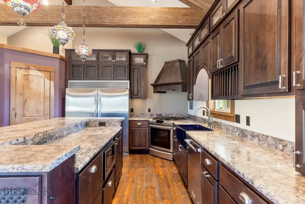 25 Duncan District Road Sheridan MT 59749