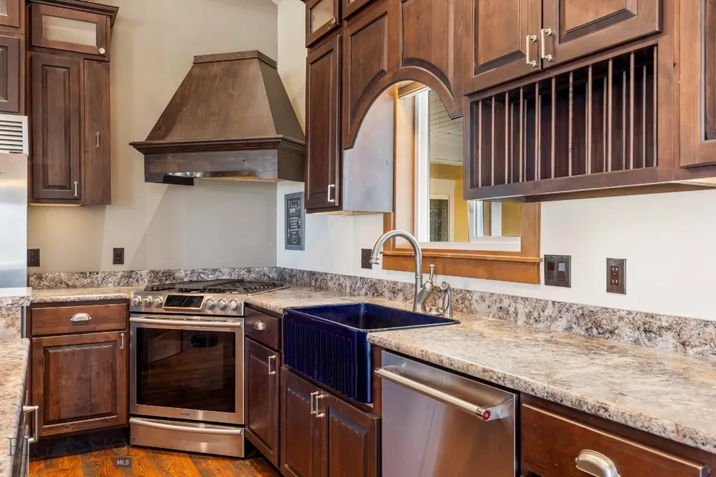 25 Duncan District Road Sheridan MT 59749