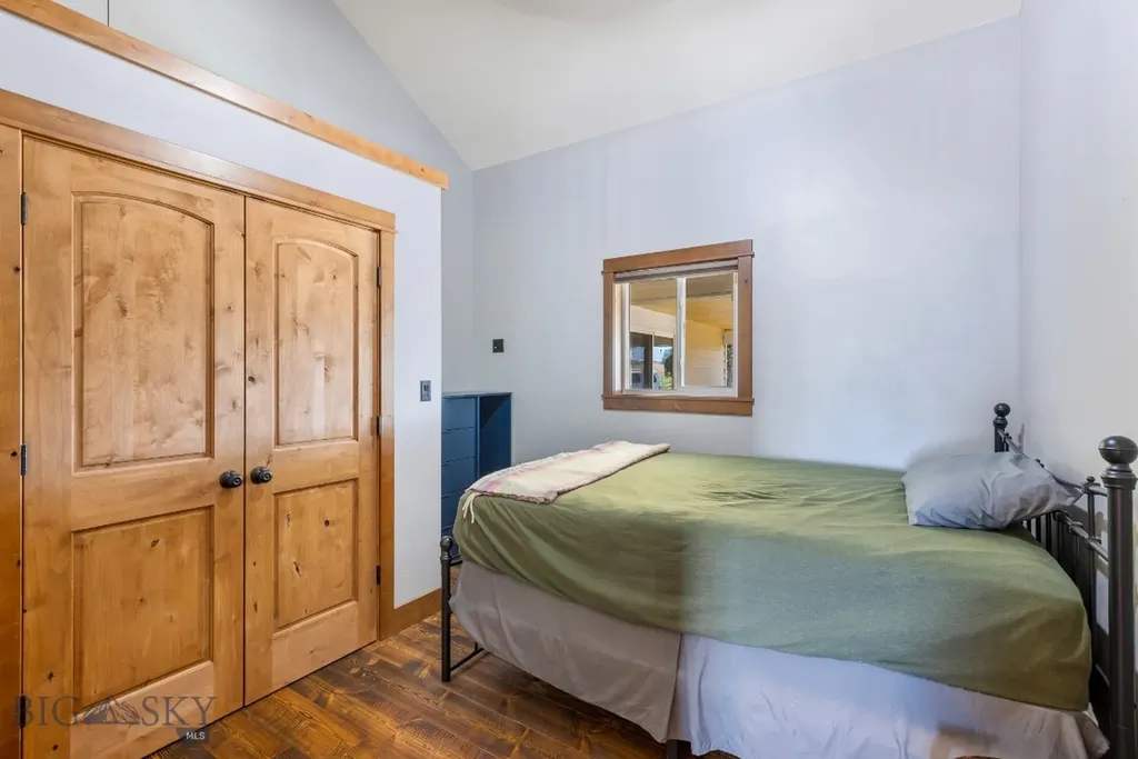 25 Duncan District Road Sheridan MT 59749