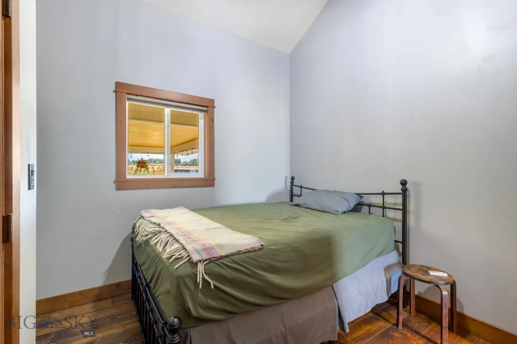 25 Duncan District Road Sheridan MT 59749